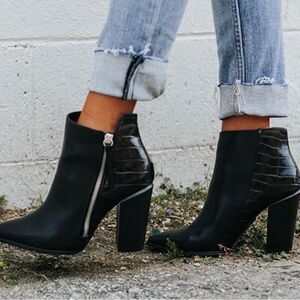 Faux Leather Ankle Moto Zipper Ankle Boot- Size 10